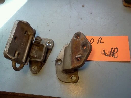 Jaguar Vanden Plas 1985-88 Series 3 Door Hinge Rear Driver side #31 - Image 1 of 1