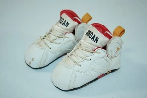 RAROS Nike Air Jordan 7 Retro Bebé/Bebé Parte inferior suave Zapatos para cuna Talla 2C 305076-101 - Imagen 1 de 6