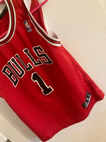 Derrick Rose #1  Chicago Bulls  NBA  Adidas screened   jersey  youth Medium Cover