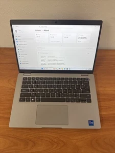 Dell Latitude 5430 Core i7 1265U 1.8GHz 32GB DDR4 256GB SSD Iris Silver Win 11 - Imagen 1 de 8