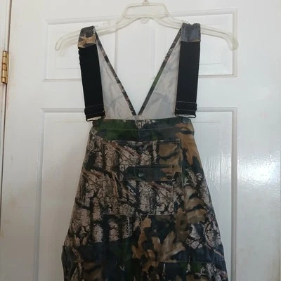 Jerseys Camouflage Bibbs/ Overalls. Men's Size42. Used Good Condition. - Image 1 of 4