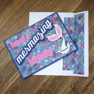 Tarjeta de cumpleaños hecha a mano: tarjeta en blanco con temática de sirena con sobre correspondiente Foto 1 de 4