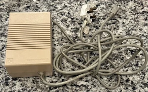 Fuente de alimentación Commodore Amiga 500 600 enchufe Reino Unido 240 VOLTIOS! - Imagen 1 de 4
