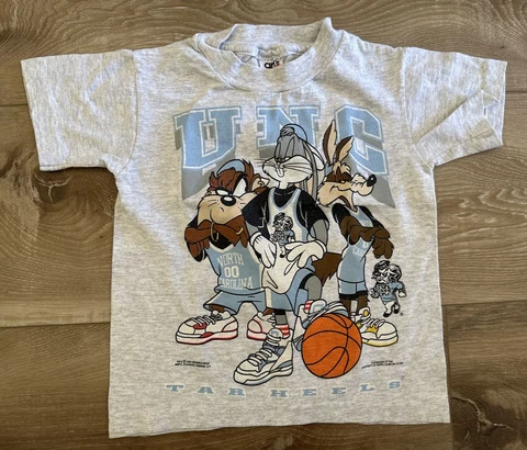 Vintage UNC TarHeels Basketball 1993 Warner Bros T-Shirt Youth Small Gray Cover