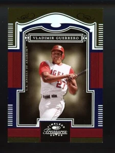 Donruss Timeless Treasures #27 2005 Vladimir Guerrero #'d/50 casi como nuevo o mejor - Imagen 1 de 2