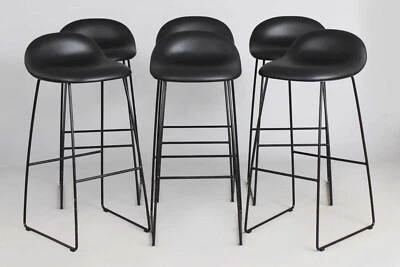 Gubi 3D Barhocker Leder gepolstert Kufengestell Sitzhöhe 78 cm neuwertig - Bild 1 von 4