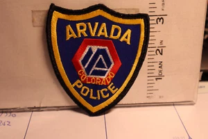 police patch ARVADA POLICE COLORADO - Picture 1 of 1
