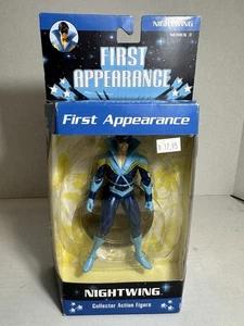 DC Direct Nightwing First Appearance Series 3 Carded Action Figure Dick Grayson - Bild 1 von 4