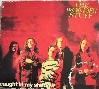 THE WONDER STUFF - Caught In My Shadow CD Digipak 1991 Polydor MF1 Foto 1 de 2