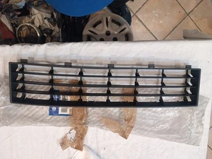 71729094 - GRIGLIA ANTERIORE CENTRALE FIAT STILO - Foto 1 di 3