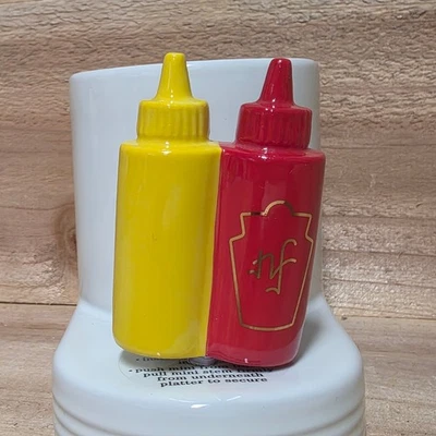Nora Fleming Mini MAIN SQUEEZE Juego de ketchup y mostaza A230 Plato Dije Nuevo sin etiquetas Foto 1 de 4