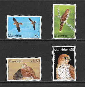 MAURITIUS SCOTT 583 - 586 MNH SET - 1984 MAURITIUS KESTRELS - Picture 1 of 2