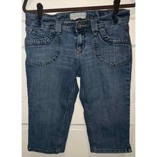 Aeropostale denim capris medium wash size 9/10, very good used condition 