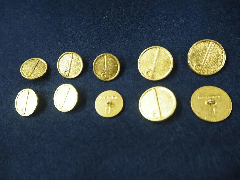 10pcs gold-colored  bundle of dunhill buttons special vintage  buttons - Image 1 of 3