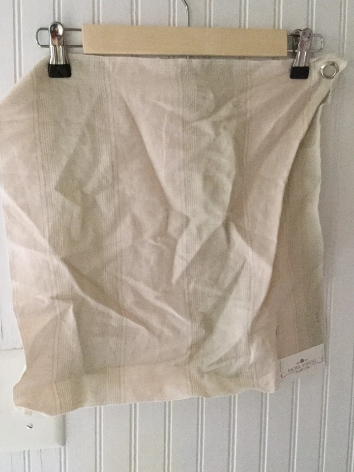 Rachel Ashwell Shabby Chic Satén Rayas Hueso Tela Muestra Lino Verde 16x16" Foto 1 de 1