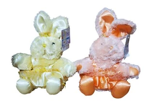 Par de conejitos de Pascua vintage 2002 felpa rosa, amarillo 6" H - Imagen 1 de 6