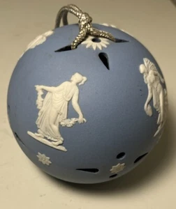 Vintage Wedgwood Pommander cremefarben auf Lavendel blassblau Jaspis Ornament - Bild 1 von 7