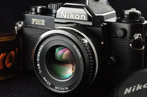 Near Mint Honeycomb shutter New FM2 Black Film Camera w/ Ais Ai-s 50mm f1.8 lens - Picture 1 of 13