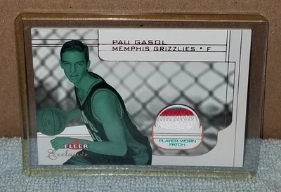 2001-02 Fleer Exclusivo Jogador Novato Usado RC Jersey Patch 3 Cores PAU GASOL! - Imagem 1 de 4