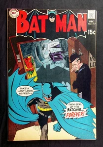 Batman #217 VF/NM 9.0 Neal Adams cover Vintage DC Comics 1969 - Picture 1 of 3
