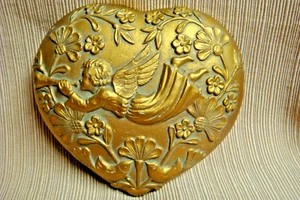 PRETTY LARGE Glazed Ceramic HEART TRINKET BOX w/ ANGELS & BIRDS by TOYO - Picture 1 of 12
