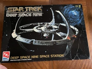 AMT/ERTL 1:2500 STAR TREK DEEP SPACE NINE STATION MODEL KIT 8778 In Stock - Picture 1 of 14