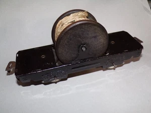 Marx Trains Vintage Tin 4 wheel Flat Car with Cable Reel Nice, Lionel compatible - Picture 1 of 3