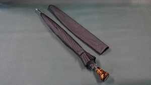 Aston Martin Gentlemen's City Black Umbrella with inlaid winged badge - Picture 1 of 9