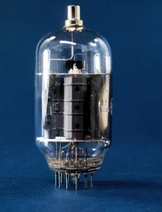 Vacuum Tube 2AT7 - Picture 1 of 1