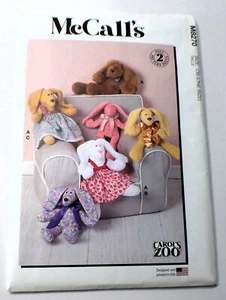 McCall's Nähmuster - M8270 - Weihnachtslieder Zoo Hase und Kleider - Bild 1 von 6