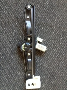 Alzacristalli passeggero Bmw F30 2011-2014 articolo originale tutto funzionante - Foto 1 di 4