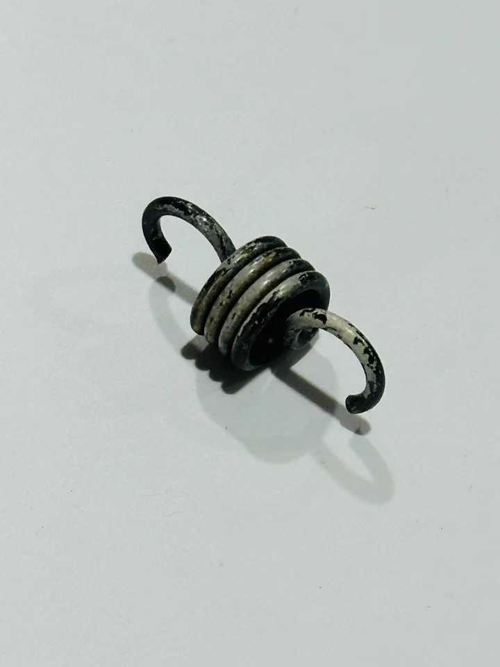 New NOS OEM Shindaiwa Echo Spring  Part 20035-51221 - Image 1 of 2