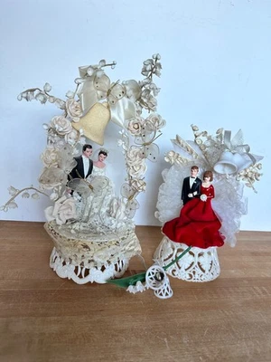 Par de campanas, rosas, palomas, mariposas, novia y novio 1959 vintage Foto 1 de 3