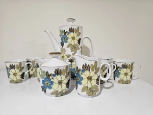 Vintage Coffee Set Royalty By Yamato Japan Pretty Floral Full Set 6 Cup's Cream - Picture 1 of 12