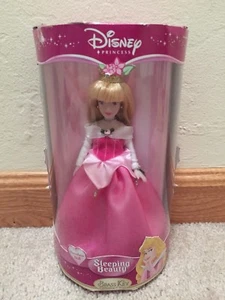 Disney Princess Sleeping Beauty Aurora Brass Key Porcelain Small Doll 2006 - Picture 1 of 10