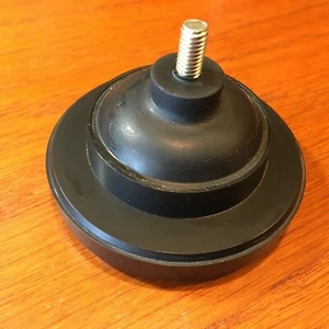 Stanton STR8-50 Turntable Parts - Isolation Foot (1) - Picture 1 of 2