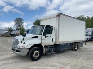 2006 International 4300 S/A 16' Box Truck Cargo Enclosed Liftgate -Parts/Repair - Picture 1 of 12
