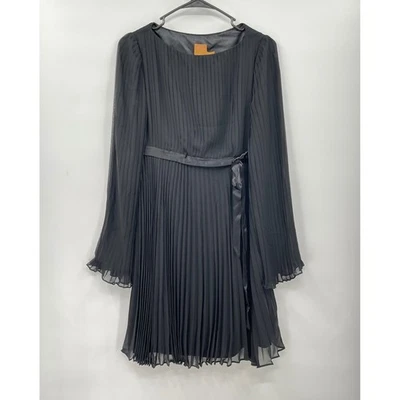 Vestido para mujer Ali Ro plisado calce y acampanado manga campana negro talla 6 forrado Foto 1 de 4