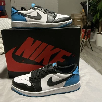 Talla 9.5 - Nike Air Jordan 1 Retro OG Bajo UNC AUTÉNTICO Foto 1 de 4