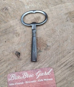 Clé N° 9 pour carré d'horloge pendule 4,20 mm Old Clock Key - Picture 1 of 3