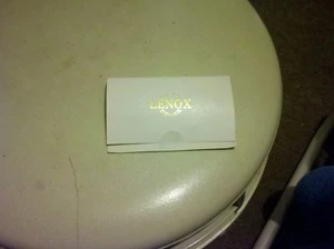 Lenox Hut & Taube Feinporzellan Pin Set mit Strass & Goldakzenten Handarbeit - Bild 1 von 1