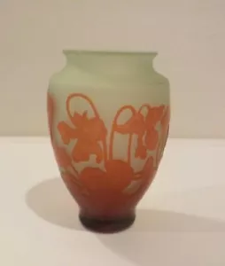 DEGUE French Cameo Art Glass Cabinet Vase, c. 1920's - Picture 1 of 12