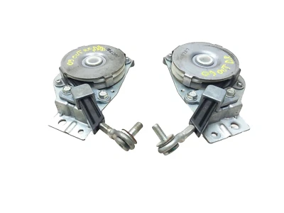 2007 - 2013 Mitsubishi Outlander Tailgate Assist Spring Lift esquerda e direita fabricante de equipamento original - Imagem 1 de 4