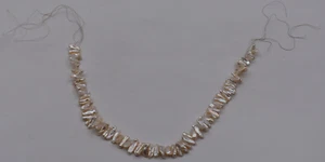 Gorgeous 16" strand of 16-17mm white pearl necklace no closure - Picture 1 of 4