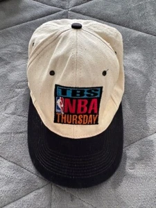 NBA Thursday on TBS - Raro berretto da baseball marca KC - usato - taglia unica - Foto 1 di 4