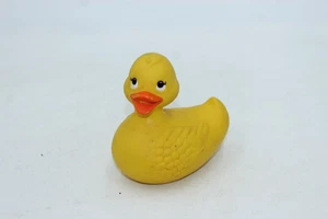 Vintage 1977 Knickerbocker Toy Company Rubber Ducky gelbe Ente Badespielzeug Ernie - Bild 1 von 8