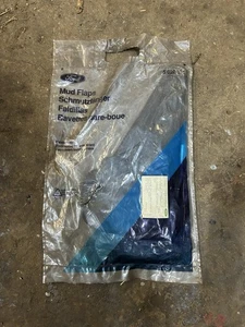 Ford Mud Flap Genuine NOS Fiesta MK2 MK3 MK4 XR2 A89FX16L560AA 5020671 - Picture 1 of 5