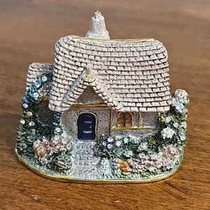 Small Country Cottage Ring Trinket Box Metal + Enamel + 🧲 Closure 2.5x2x2 Inch - Picture 1 of 11