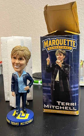 Marquette Golden Eagles Terri Mitchell Bobblehead Women's Basketball Coach NEW Cover