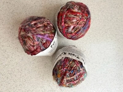 NUEVO 3 Bolas Comercio Justo 'Caleidoscopio' Fibra de Plátano-Darn Buen Hilo-80 Yardas, 100g ea Foto 1 de 2